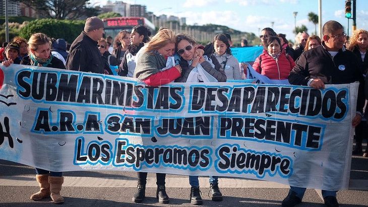 Los familiares del Ara San Juan fueron espiados por la Agencia Federal de Inteligencia durante el mandato de Mauricio Macri. Los familiares del Ara San Juan fueron espiados por la Agencia Federal de Inteligencia durante el mandato de Mauricio Macri.