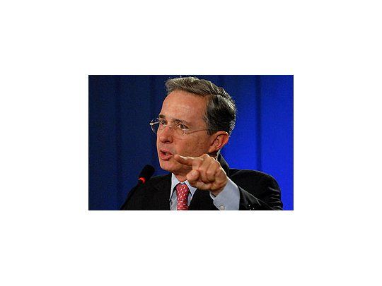 Alvaro Uribe.