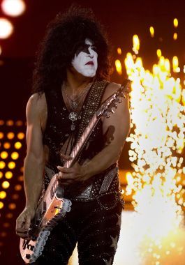 Kiss clásico en River: show ATP, espectacularidad y amor renovado  (foto 15)