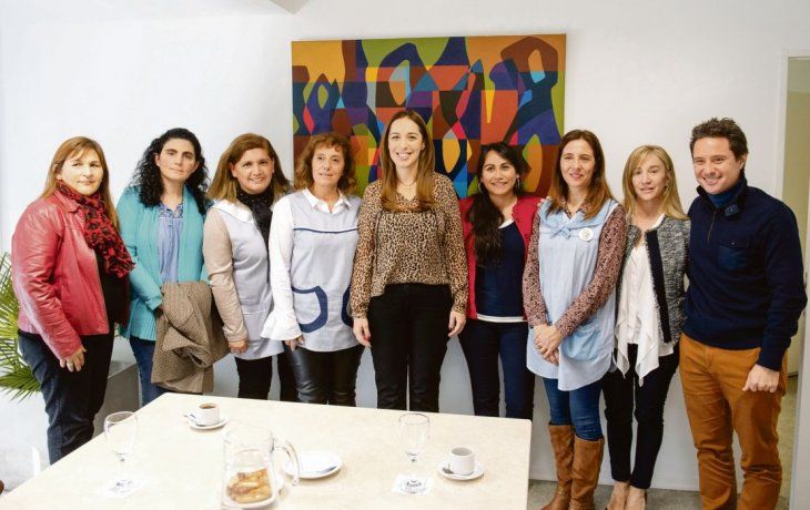 EDUCACIÓN. María Eugenia Vidal se reunió con un grupo de directoras de la Red de Escuelas de Aprendizaje.