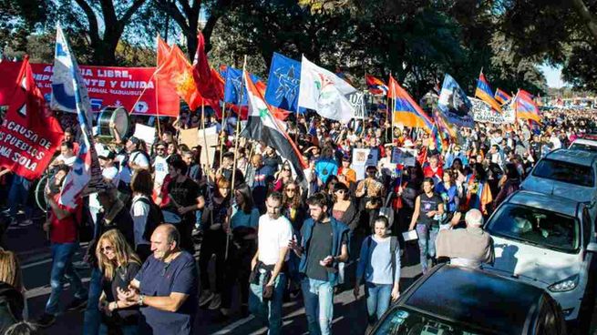 Marcha Armenia Buenos Aires