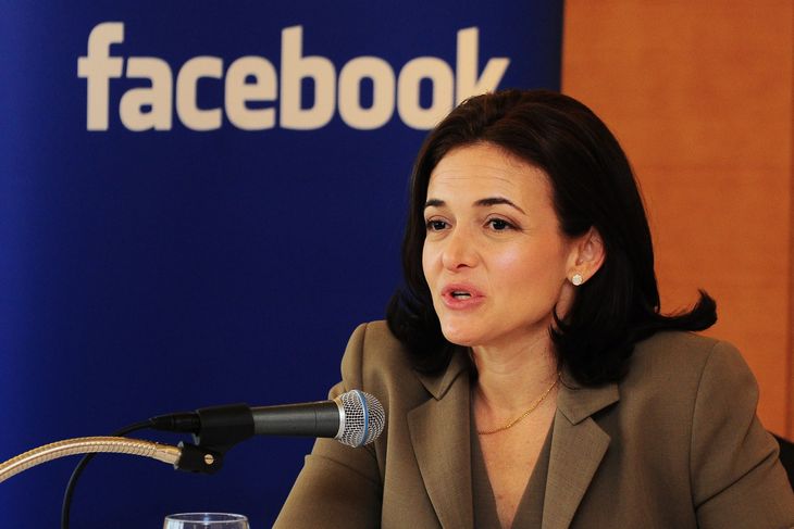 Sheryl Sandberg logró incrementar los ingresos de Facebook. Sheryl Sandberg logró incrementar los ingresos de Facebook.