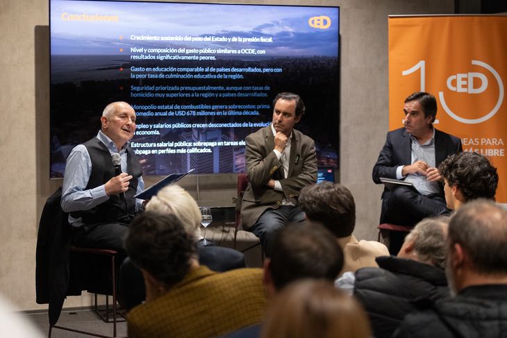 Pablo da Silveira, Hernán Bonilla y Aldo Lema participaron del evento del CED. Pablo da Silveira, Hernán Bonilla y Aldo Lema participaron del evento del CED.