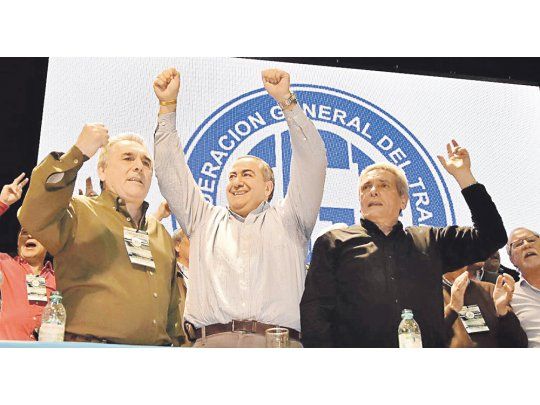 Satisfechos. Los triunviros Juan Carlos Schmid, Héctor Daer y Carlos Acuña atravesaron sus primeros cuatro meses de convivencia sin sobresaltos. Se multiplicaron las gestiones con el Gobierno y se contuvo la protesta.