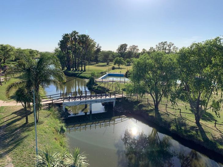 The river has ideal places to enjoy some mates. The river has ideal places to enjoy some mates.