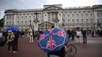 Vigilia en el Palacio de Buckingham.