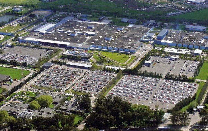 La fábrica de Volkswagen en el Centro Industrial Pacheco postergará por una semana el reinicio de su producción.