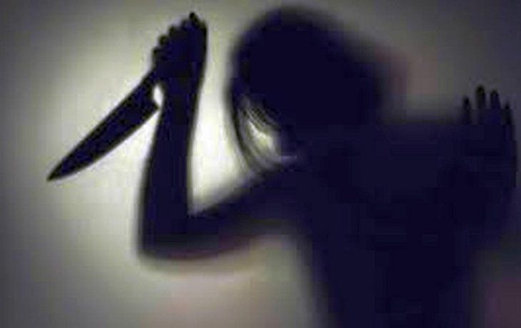 joven de 14 apunalo a su padrastro para defender a su madre