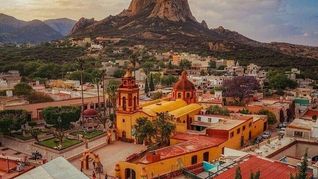 Vista aérea de Tequesquiapan en México. Vista aérea de Tequesquiapan en México.