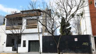 Los especialistas identificaron una anomalía geofísica en un área lindante a la medianera derecha del terreno. Los especialistas identificaron una anomalía geofísica en un área lindante a la medianera derecha del terreno.