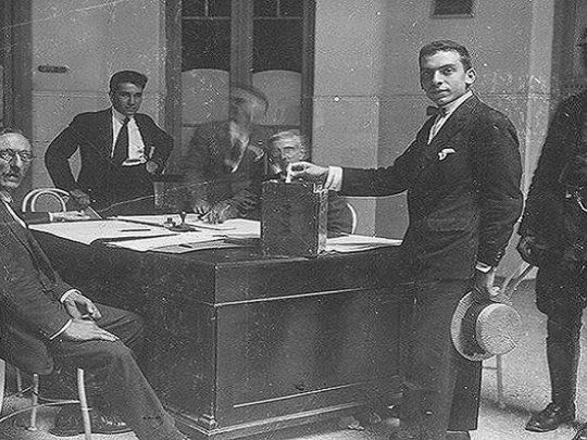 Primer voto de 1916, tras la Ley Sáenz Peña.
