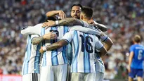 La Selección argentina tiene previstos dos amistosos para noviembre de 2026: ante Uruguay, el día 13 en Buenos Aires, y frente a Costa Rica, el 17 en Córdoba. La recuperación de Emiliano Martínez será clave para determinar si puede integrar la convocatoria.