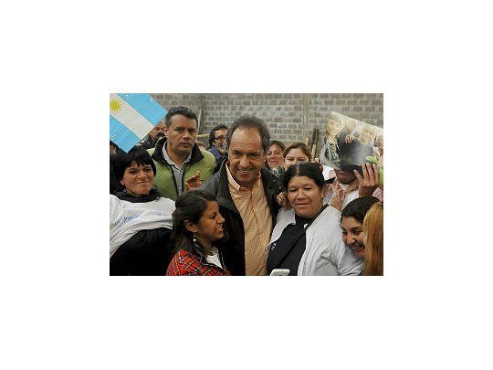 Daniel Scioli recorrió ayer el polo productivo de la localidad bonaerense de José C. Paz.