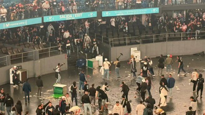 Disturbios en el recital de Damas Gratis