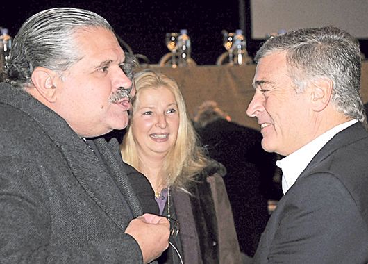 El economista Ricardo López Murphy no quiso perderse el debate por las retenciones, organizado por la Sociedad Rural, al que también fue invitado el diputado radical Oscar Aguad.