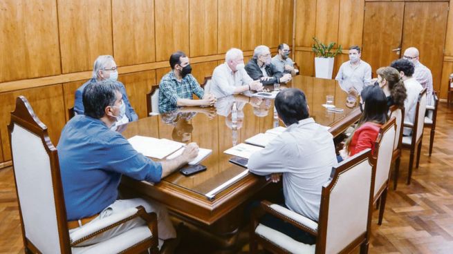 avance. La iniciativa fue analizada en el marco de un encuentro que el gobernador Jorge Capitanich mantuvo con integrantes de la Cámara de Supermercados, Autoservicios y Afines del Chaco.&nbsp;