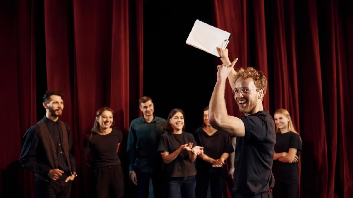 Brilló en La Reina del Flow y ahora hace teatro en una particular ciudad del  continente