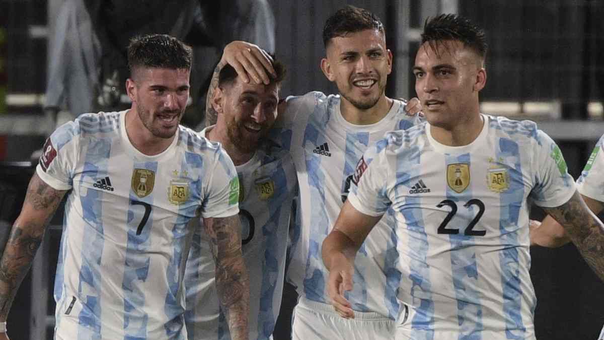 Argentina vs Chile por Eliminatorias: TV, hora y formaciones