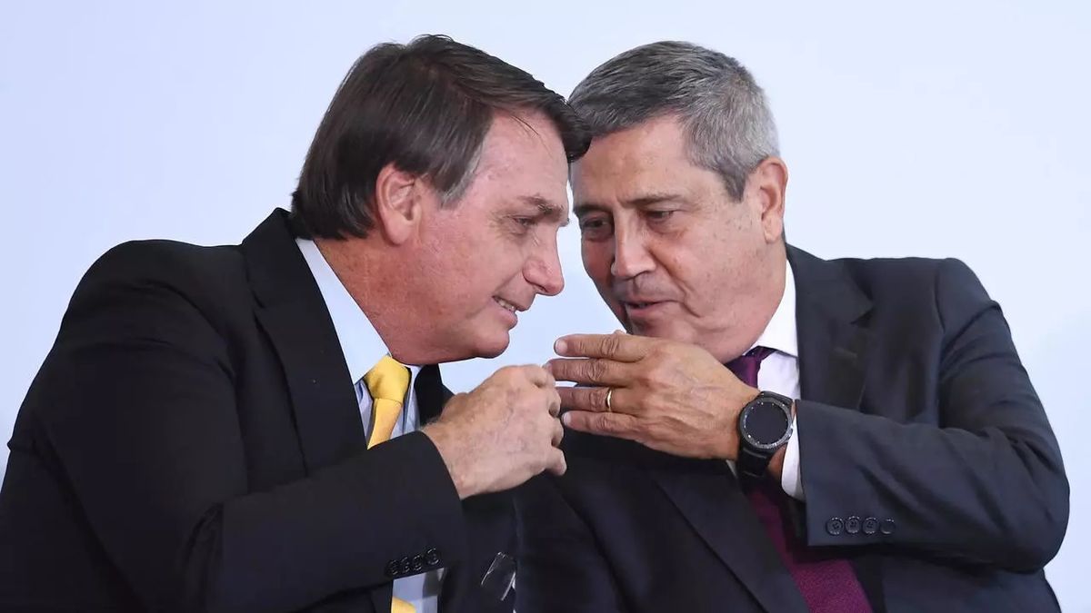 Bolsonaro elegiría al ministro de Defensa como compañero de fórmula