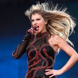 Taylor Swift y una medaida contra el uso de su voz e imagen. Taylor Swift y una medaida contra el uso de su voz e imagen.