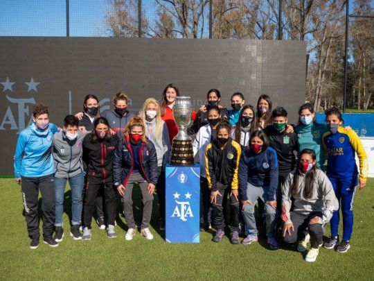 YPF será el nuevo sponsor oficial del Campeonato Femenino de Futbol.
