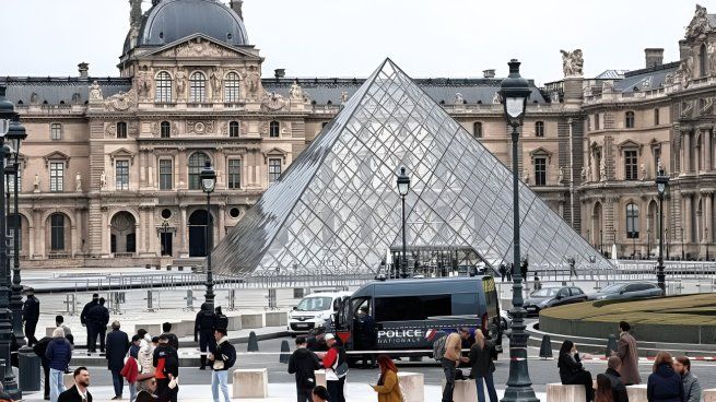 El Museo del Louvre sufrió un millnario robo
