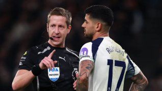 El zaguero argentino no estará disponible para el próximo compromiso frente al Crystal Palace