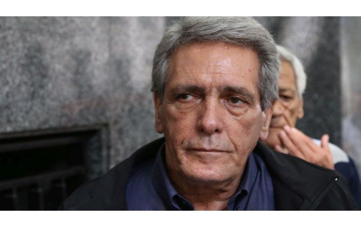 El titular de los trabajadores de las estaciones de servicios opinó además que el Gobierno ha mostrado en estos meses un perfil patronal, esperemos que se pueda revertir. (porque) no podemos seguir viviendo con los niveles de pobreza que tenemos los argentinos.