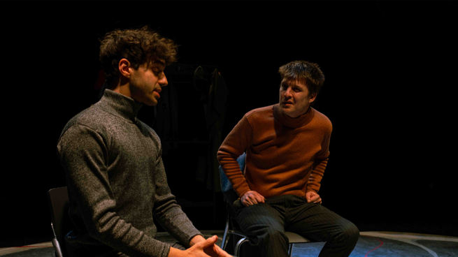 Tom CL y Mateo Chiarino en Incógnito, dirigida por Marcelo Moncarz. 
