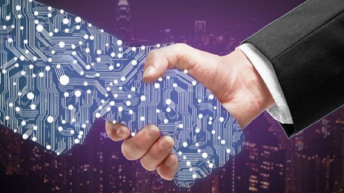 How to persuade in virtual businesses