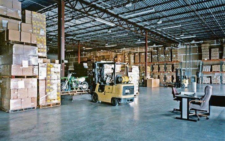 cambio. Los depósitos y galpones son ahora centros de distribución.
