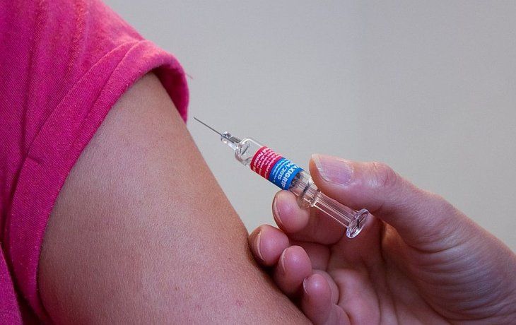 La vacuna contra el VPH es gratuita y obligatoria. La vacuna contra el VPH es gratuita y obligatoria.