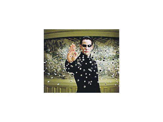 Keanu Reeves, Neo en las “Matrix” históricas, podría no formar parte del elenco de las precuelas.
