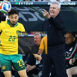 El Vasco Javier Aguirre confesó que tiene confirmada la lista de 26 jugadores y los dos que saldrán, Además ya tiene el equipo titular para debutar el 11 de junio ante Sudáfrica en el Mundial. El Vasco Javier Aguirre confesó que tiene confirmada la lista de 26 jugadores y los dos que saldrán, Además ya tiene el equipo titular para debutar el 11 de junio ante Sudáfrica en el Mundial.