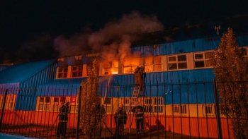 El fuego devoró dos escuelas de la localidad fueguina de Río Grande.