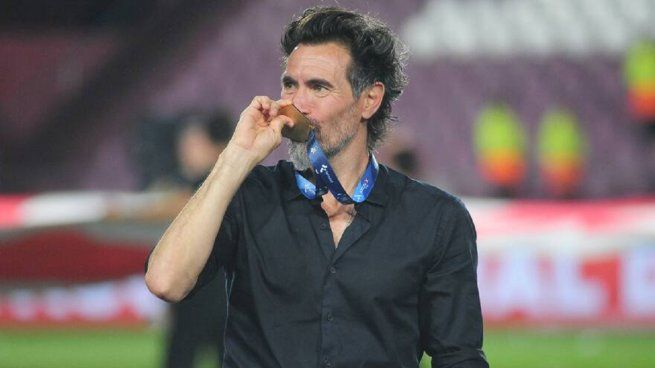 Atención, Boca: Eduardo Domínguez le metió presión a la dirigencia de Estudiantes por su renovación