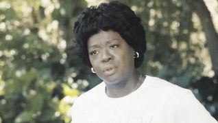 viola davis.  La actriz como la madre de Jordan, auténtica negociadora.