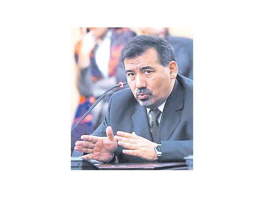 Medios: corren ya los 60 días para un fallo definitivo