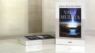 Vaca Muerta, Tesoro y Faro para la Argentina, libro escrito pot Sapag. Vaca Muerta, Tesoro y Faro para la Argentina, libro escrito pot Sapag.