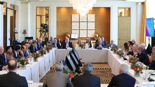 El Jefe de Gabinete y el ministro de Economía participaron de la reunión de líderes en finanzas del Instituto Milken.