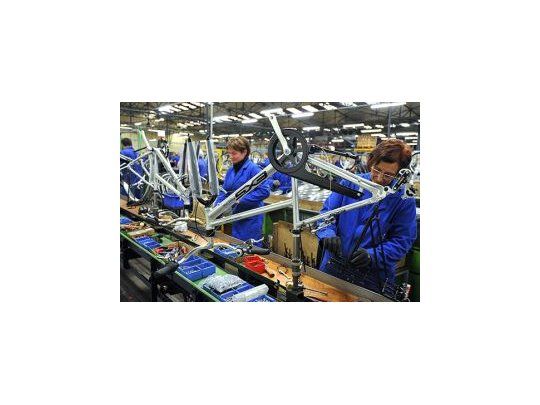 La producción industrial en los 17 países que comparten el euro aumentó un 1% respecto a febrero.