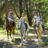 La diversidad de propuestas permite combinar el contacto con la naturaleza con la cultura rural y las tradiciones serranas.