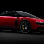 El auto incorpora superficies continuas y una presencia mucho más marcada de áreas acristaladas. El auto incorpora superficies continuas y una presencia mucho más marcada de áreas acristaladas.