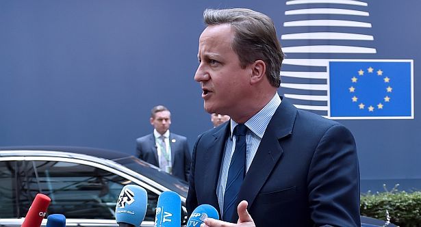 David Cameron fue declarado como persona no grata en Tierra del Fuego. David Cameron fue declarado como persona no grata en Tierra del Fuego.