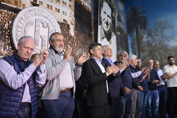 Axel Kicillof buscar ampliar su base entre los gremios de la CGT. Axel Kicillof buscar ampliar su base entre los gremios de la CGT.