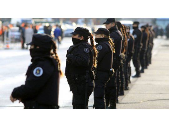 El 79% de los argentinos desconfía de la Policía y demanda mejor entrenamiento