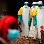 La OMS declaró la emergencia sanitaria internacional por el avance del ébola de la cepa Bundibugyo en África. La OMS declaró la emergencia sanitaria internacional por el avance del ébola de la cepa Bundibugyo en África.