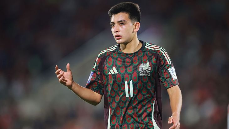 Con 17 años, será el futbolista más joven de toda la Copa del Mundo. Con 17 años, será el futbolista más joven de toda la Copa del Mundo.