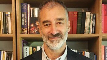 Peitiado Previamente se desempeñó como Gerente General en Banco Supervielle, y Director General en Musimundo, Las Leñas y Eki Discount.