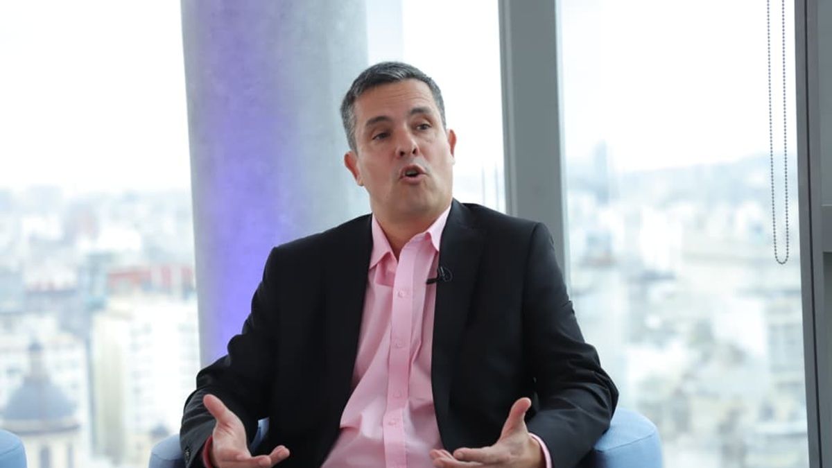 Dólares en cuentas bancarias: Buteler advierte sobre la economía